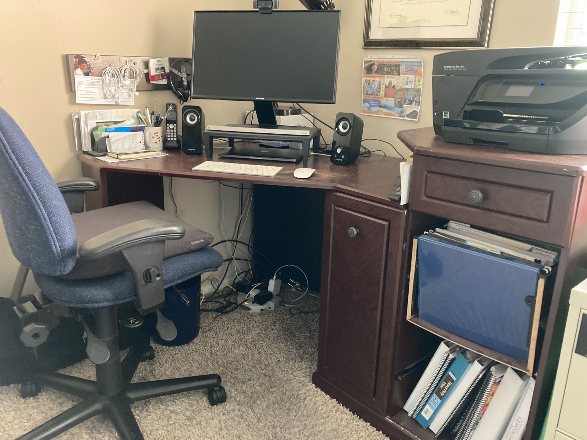 Corner Office Desk w/ Hutch