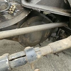 2001 Ford F250 Dana 60 Front Axle & Rear Axle