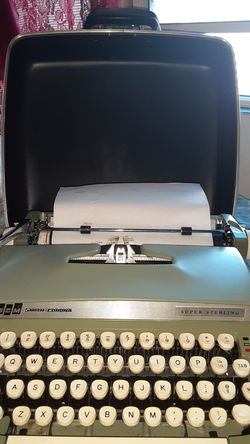 Scm smith corona super sterling typewriter