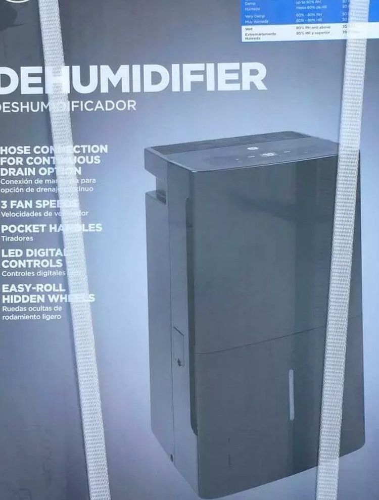 GE Dehumidifier (ADEL70LW)