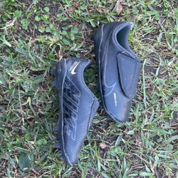 Nike Soccer Cleats Size 11c