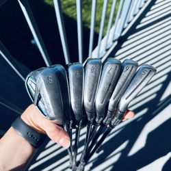 Taylormade Sim Max Irons 5-SW