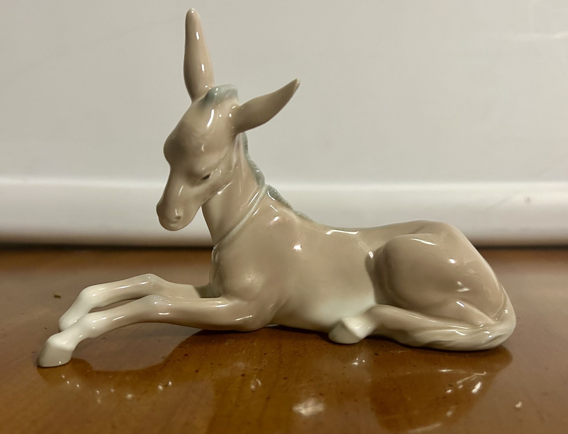 Lladro Donkey Figurine Nativity Collectable Piece