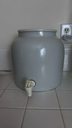 Water refill base - short knob