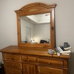 King Bedroom Set For Sale 