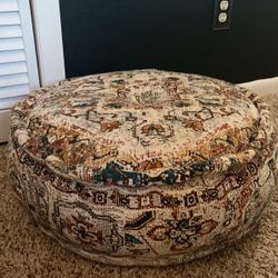 Beautiful Moroccan Pouf Chair / Floor Cushion - New 