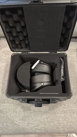 Audeze LCD-2 Closed (unused)