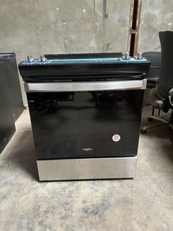 Whirlpool 30” Slide-In Electric Range (Model WEE515S0LS2) BRAND NEW Never Installed