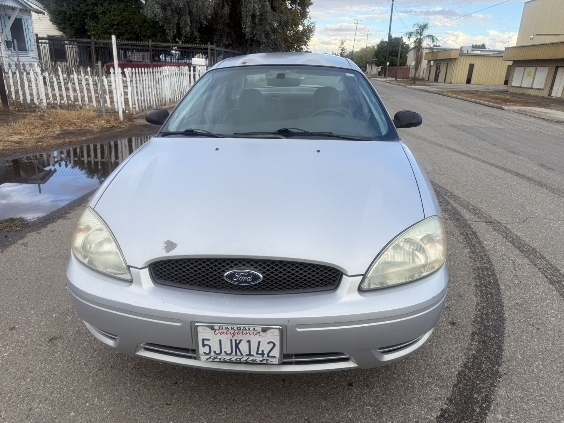 2005 Ford Taurus