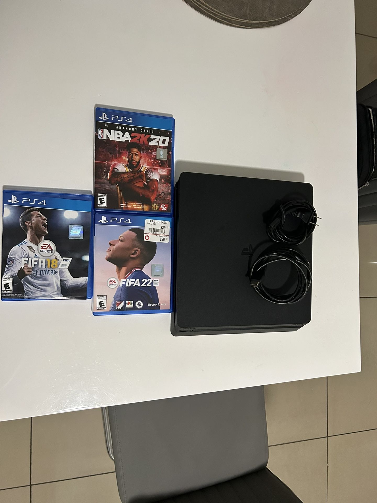 PS4 slim In Perfect Conditions