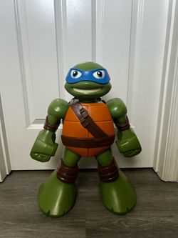 Large Leonardo Teenage Mutant Ninja Turtles Half Shell Ultimate Heroes Leo 20"  Storage Figure Only $18