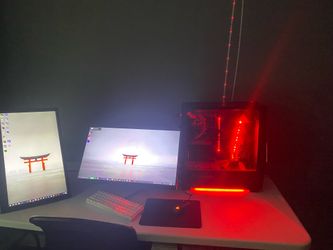 Selling pc the specs are Ryzen 7 1700 8gb ddr4 2.05tb hard drive nvidia GeForce 1050ti 4gb gddr5