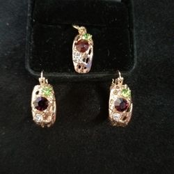 Pretty Rose Colored Gold Set