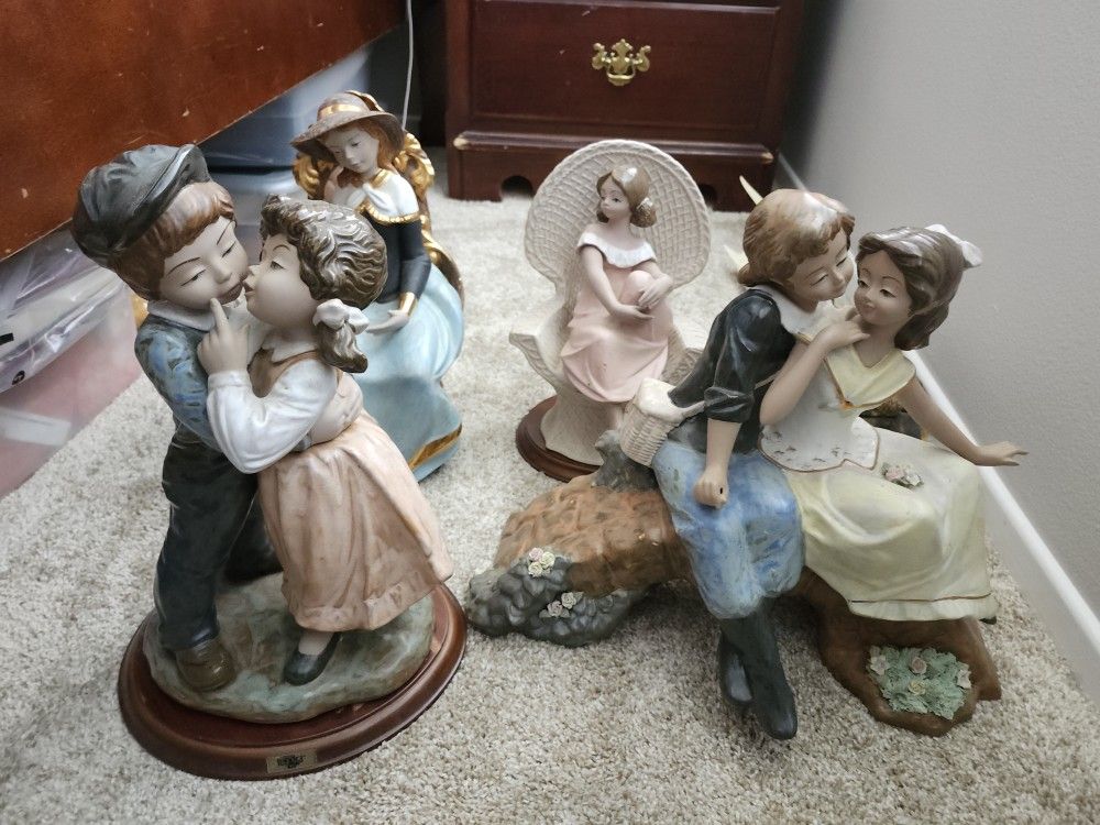 Lladro Antique Figurines