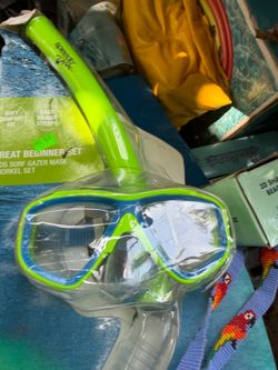 New Child’s(3-6yrs old)snorkel and goggles open box