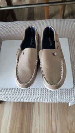Boys Sneakers Size 6 NAUTICA