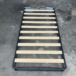 LOW PROFILE TWIN BED FRAME
