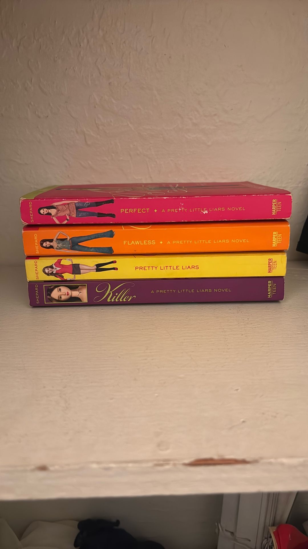 Pretty Little Liars Series