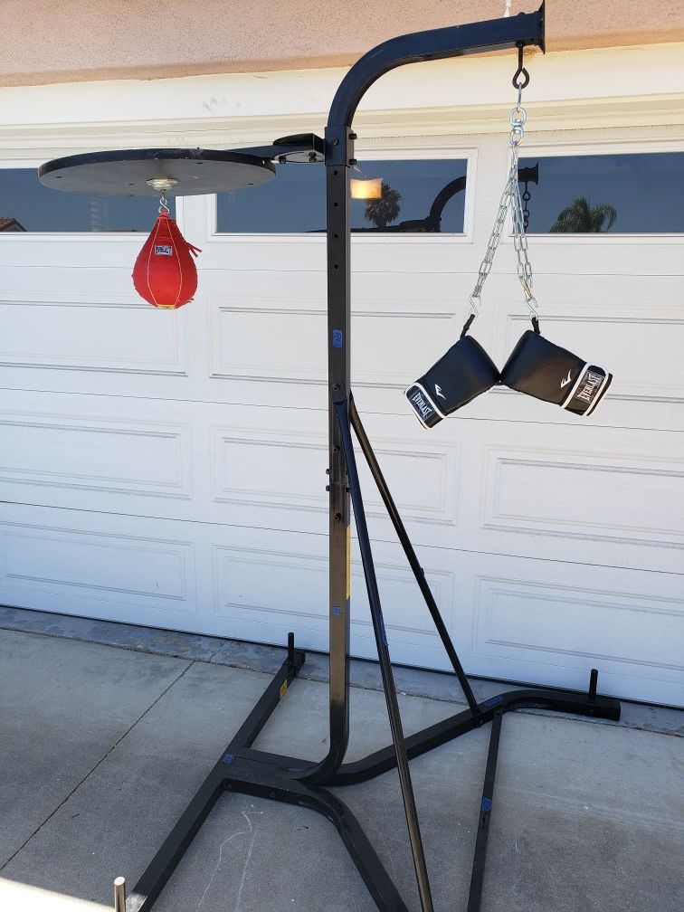 Everlast Punching bag/Speed bag combination stand