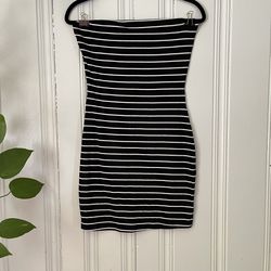 Popular 21 Women’s Black and White Striped Strapless Mini Dress Size L