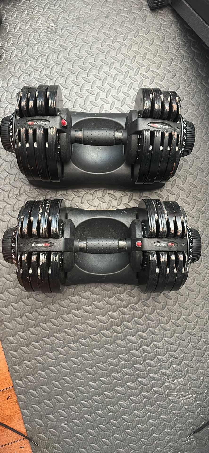 Pair Of Ativafit Dialtech Elite Adjustable Weights Dumbbells 