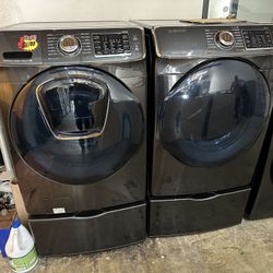 Black Stainless Samsung Washer And Gas Dryer