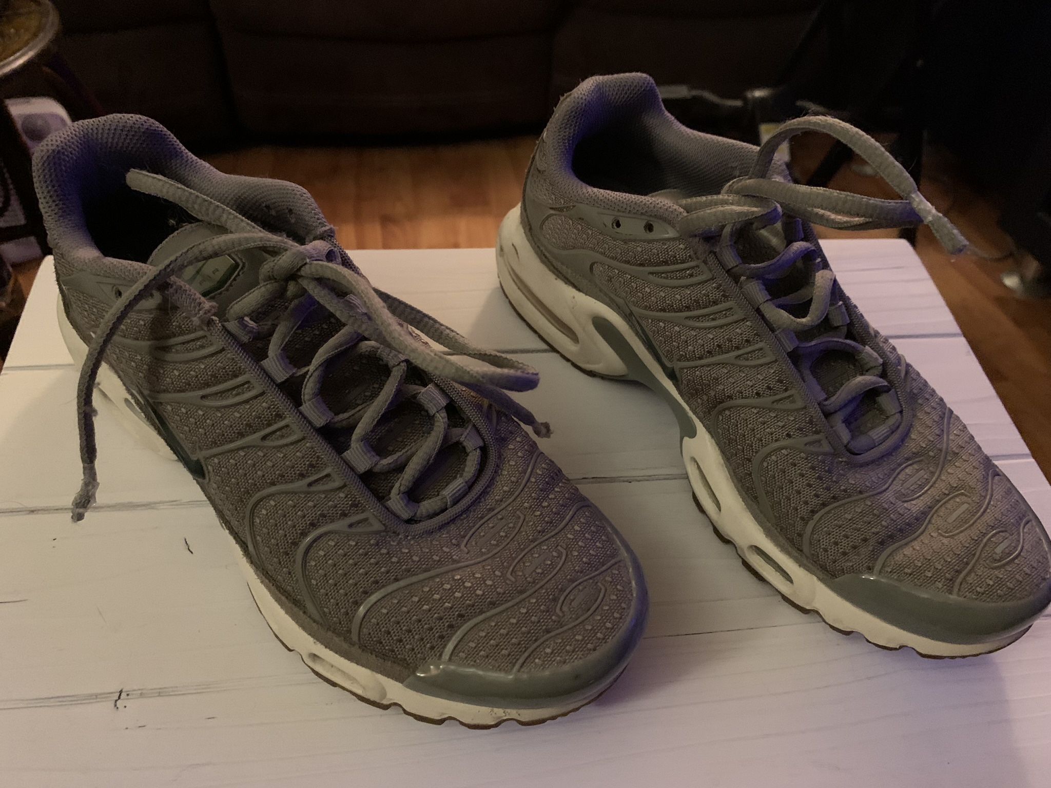 Women’s Nike Size 7