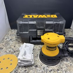 DEWALT CORDER SANDER 