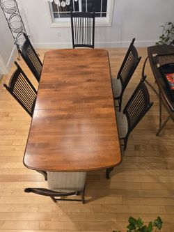 Dinning Table With 6 Chairs