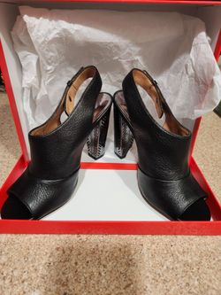 Coach Shoes Never Been Worn Once Size 6M