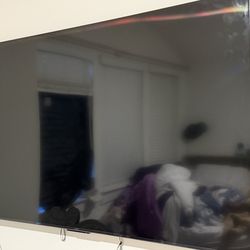 🚨 URGENT MOVE OUT SALE – 75” TCL Q7 QLED 4K Smart TV + FREE Wall Mount! In warranty and BOX