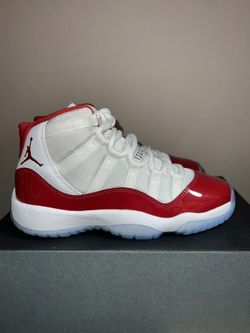 Jordan 11 Retro Cherry Size 4