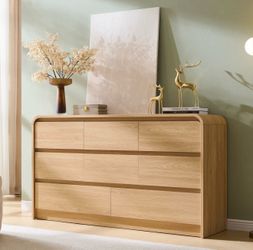 Maud Modern 8 Drawers Dresser