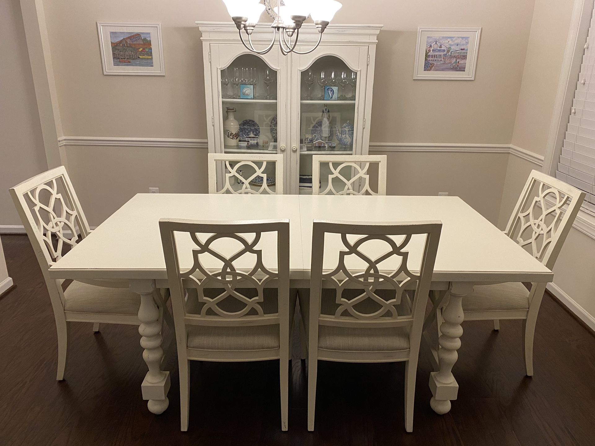 Hooker Furniture Dining Room Set