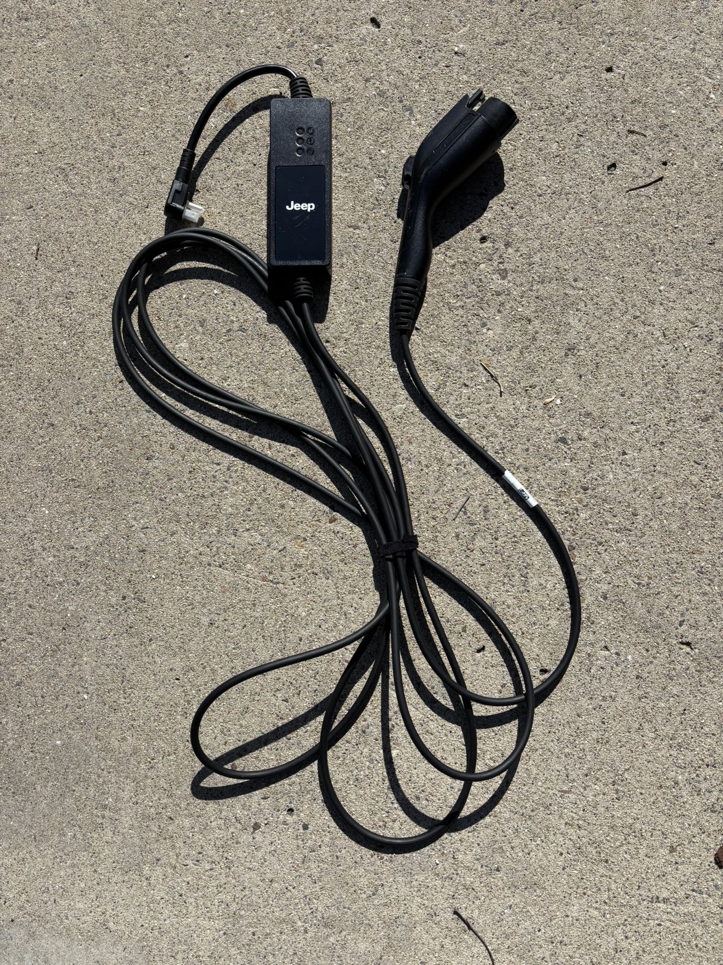 Jeep 4xE Level 1 Charging Cable