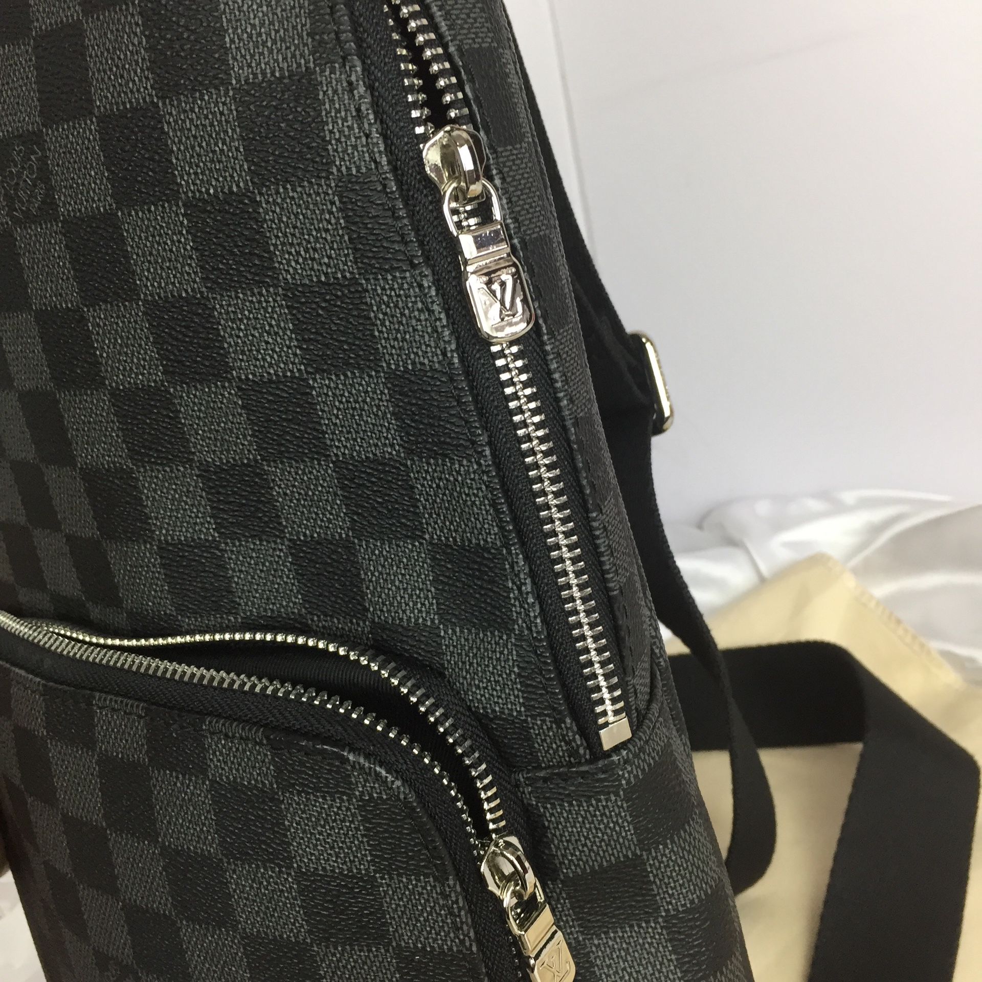 Louis Vuitton backpack- Palk for Sale in Redmond, WA - OfferUp
