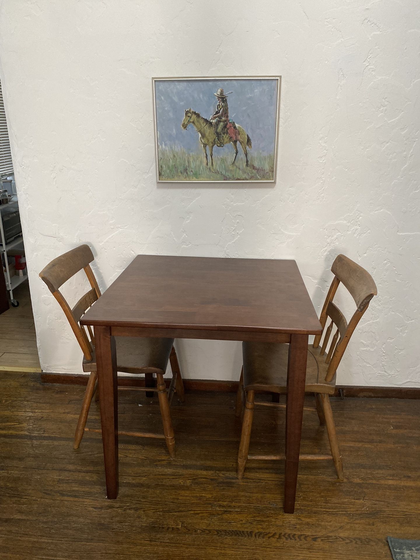 Table & Chairs