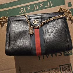 Gucci Crossover Bag Used Good Condition 