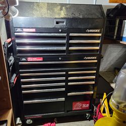 Husky heavy duty rolling tool chest