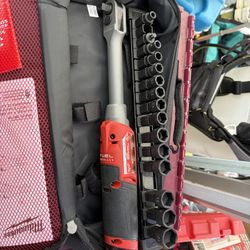Milwaukee Insider Extended Box Ratchet 