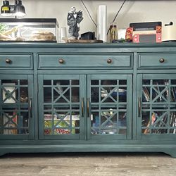 Entertainment Center And End Table