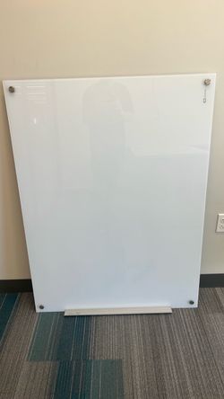Glass white board - wall mounted