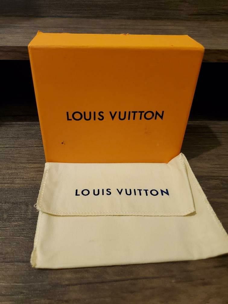 Louis Vuitton Black Damier Red Wallet for Sale in Queens, NY