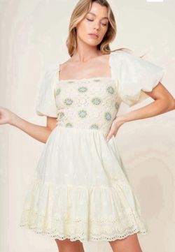 LOLA GRASS CREAM WOVEN MINI DRESS Size Small - Pickup From Northridge Area
