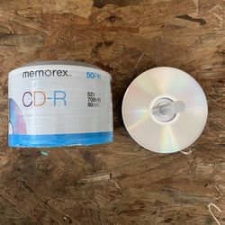 CD-R (50 Discs) DVD-R (13 Discs)