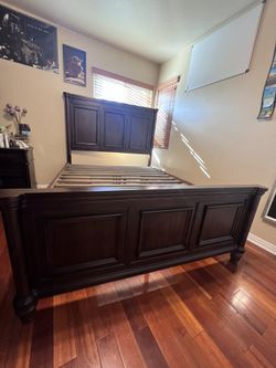 Mahogany Wood Queen Bed Frame With Nightstand
