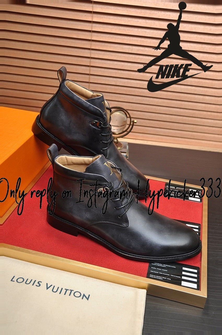 Louis Vuitton leather LV LV dress shoes shoes streetwear for Sale in  Chicago, IL - OfferUp