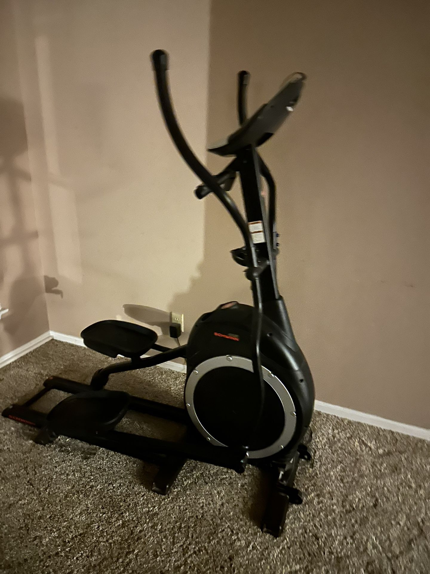 Schwinn 425 Elliptical