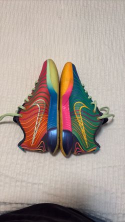 LeBron 21’s multicolor size 8 !!PRICE NEGOTIABLE
