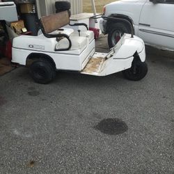 Golf Cart,late 1960,3Wheel, Had For 3 Yrs,grand-oncle Mess Up Engine,need Rebuilted Kit Côme With It,have Enouther ONE Now Obo